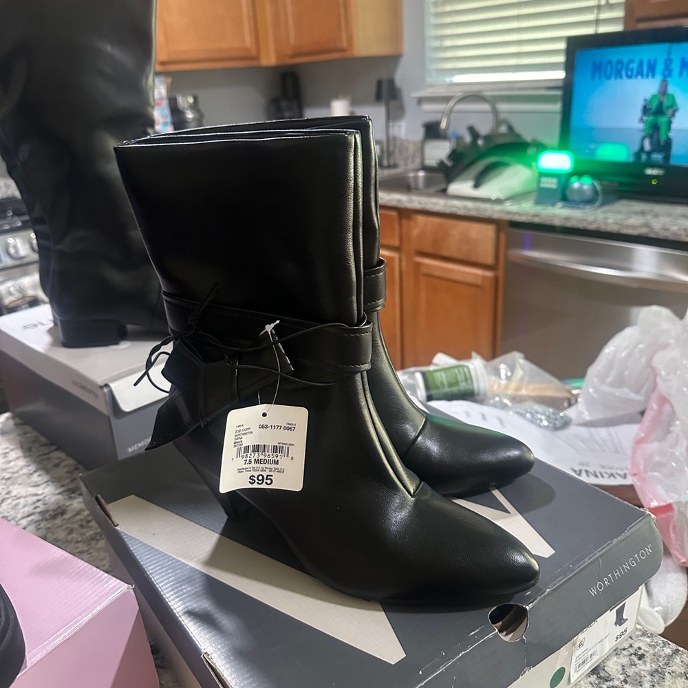 Worthington Elegant Black Heeled Boots